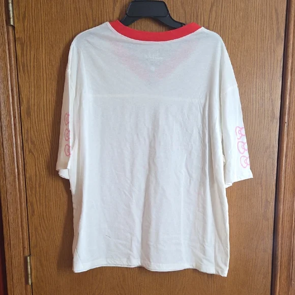 Hello Kitty White and Pink Tee - Picture 3 of 3
